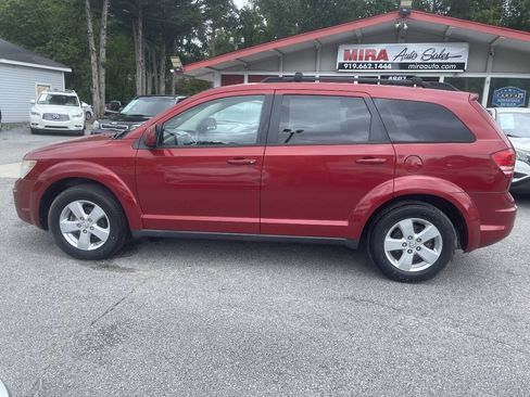 Used 2010 Dodge Journey SXT w/ Flexible Seating Group FWD image 6