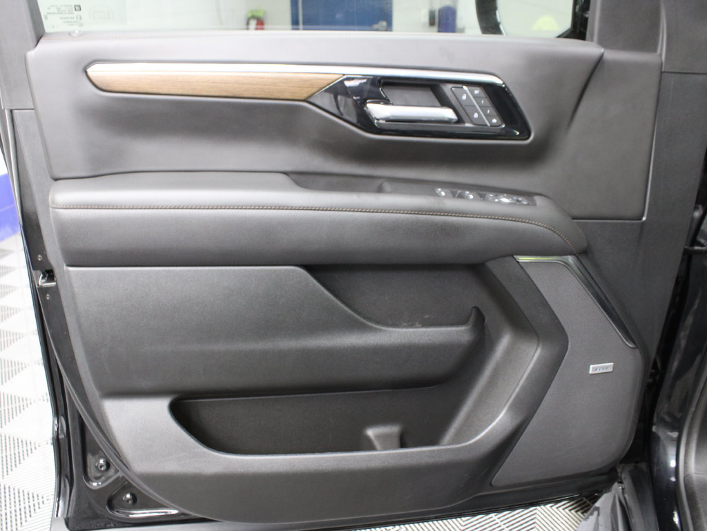 Used 2025 Chevrolet Tahoe High Country w/ Sun And Tow Package AWD/4WD image 72