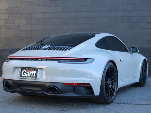 Used 2022 Porsche 911 Carrera S image 9