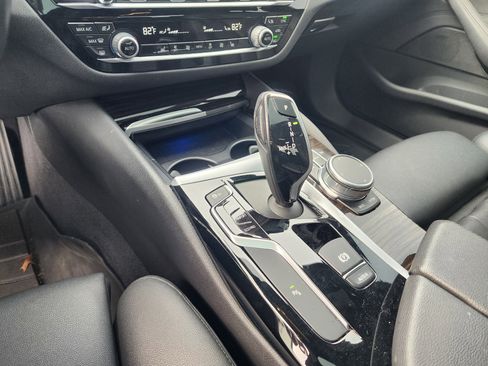 Used 2020 BMW 530i image 34