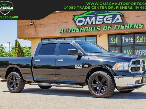 Used 2018 RAM 1500 Classic SLT AWD/4WD image 1