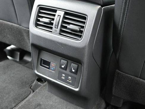 Used 2023 Nissan Rogue Platinum w/ Platinum Premium Package image 32