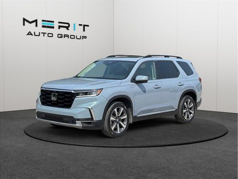 Used 2024 Honda Pilot Elite image 4