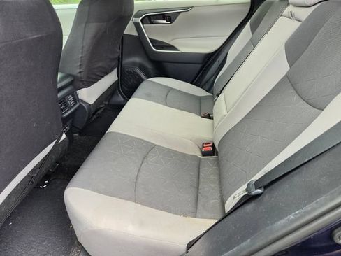 Used 2019 Toyota RAV4 XLE FWD image 10