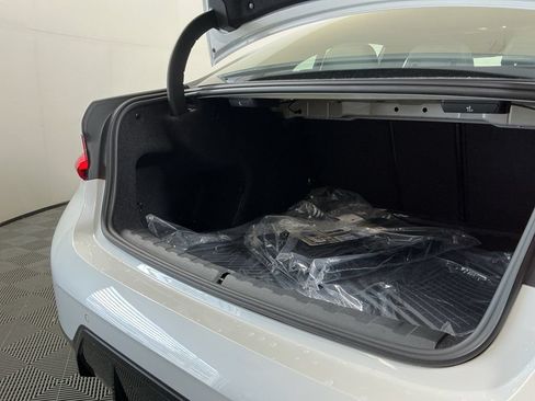 New 2026 BMW 330i Sedan w/ M Sport Package RWD image 11