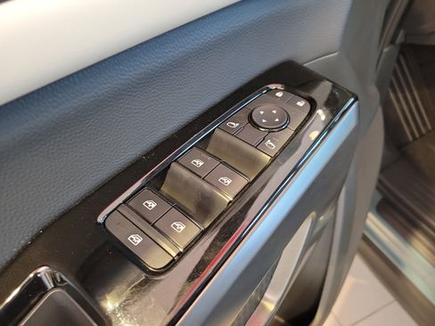 New 2026 Nissan Pathfinder SL FWD image 24