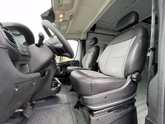 Used 2025 RAM ProMaster 2500 w/ Convenience Group FWD image 11