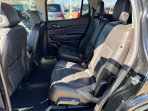 Used 2019 GMC Acadia SLT w/ Black Edition image 13