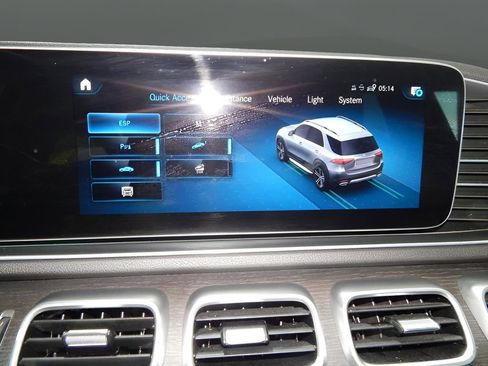 Used 2022 Mercedes-Benz GLE 350 4MATIC image 22