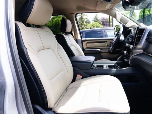 Used 2019 RAM 1500 Limited AWD/4WD image 25