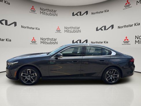 Used 2026 BMW 530i xDrive AWD/4WD image 3