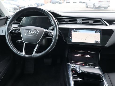 Used 2022 Audi e-tron Premium Plus w/ Premium Plus Package image 14