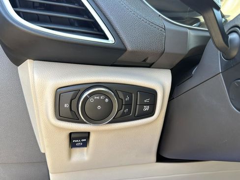 Used 2020 Lincoln Nautilus Reserve w/ Equipment Group 201A image 18