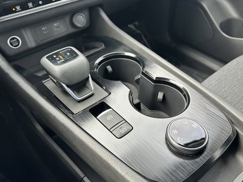 Certified 2023 Nissan Rogue SV image 31