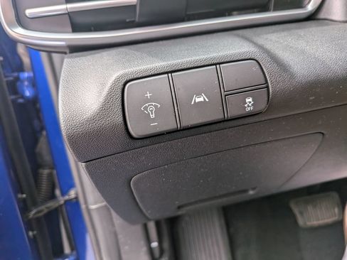 Certified 2023 Hyundai Elantra SEL FWD image 28