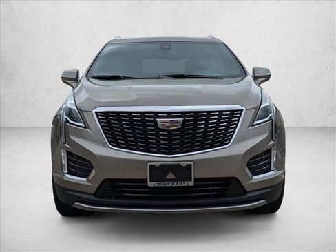 Used 2023 Cadillac XT5 Premium Luxury image 2