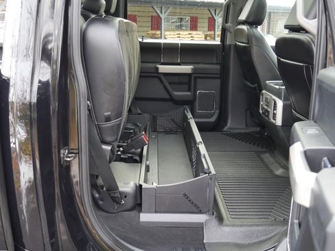 Certified 2021 Ford F350 Lariat image 33