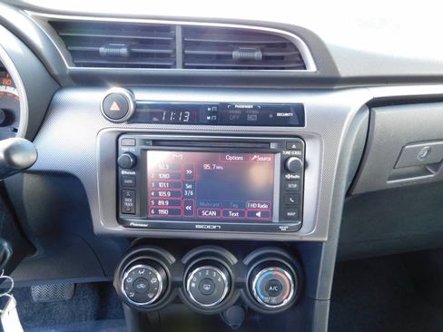 Used 2014 Scion tC FWD image 11