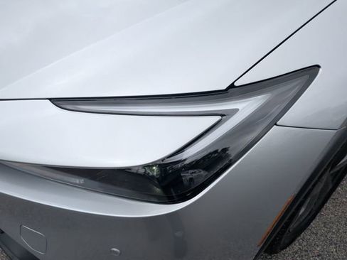 Used 2023 Toyota Prius LE FWD image 10