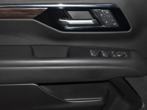 Used 2025 Chevrolet Tahoe Z71 w/ Z71 Off-Road Package image 29