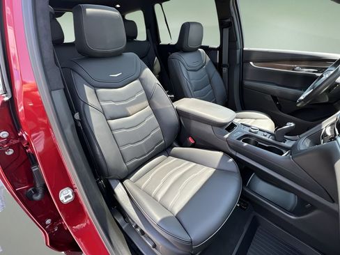 Used 2024 Cadillac XT6 Premium Luxury w/ Platinum Package image 29