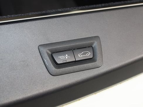 Used 2020 Rolls-Royce Cullinan image 79