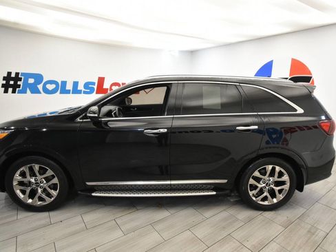 Used 2019 Kia Sorento SX image 2