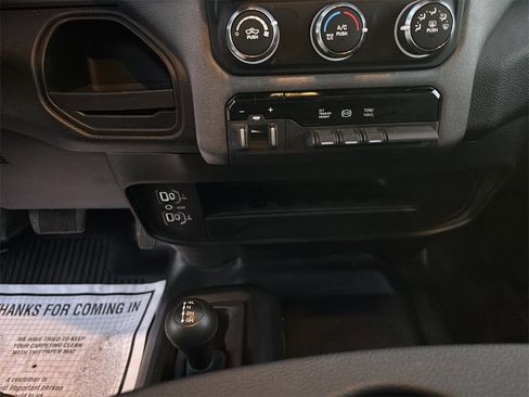 Used 2024 RAM 3500 Tradesman w/ Chrome Appearance Group image 15
