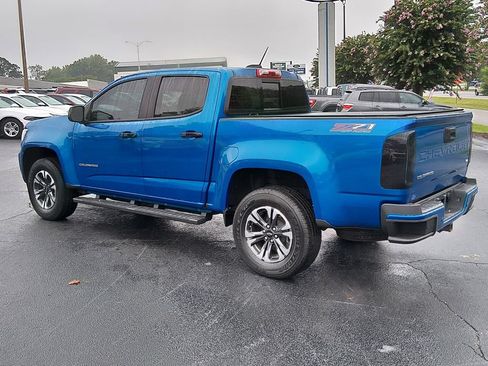 Used 2022 Chevrolet Colorado Z71 AWD/4WD image 6
