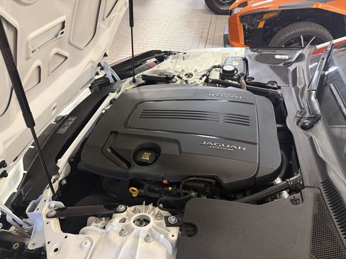 Used 2018 Jaguar F-TYPE Convertible RWD image 30
