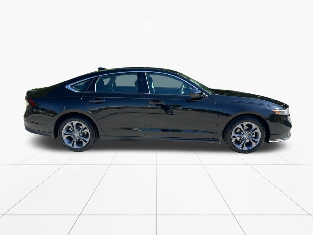 Certified 2024 Honda Accord EX image 9