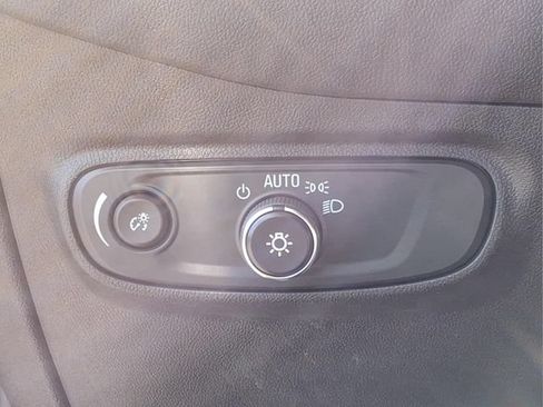 Used 2024 Chevrolet Equinox LS w/ LS Convenience Package FWD image 17