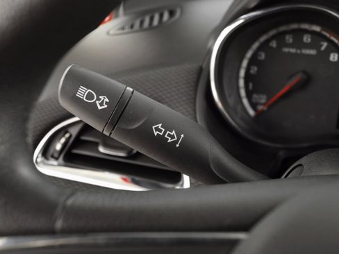 Used 2016 Chevrolet Cruze LT w/ Sun And Sound Package image 32