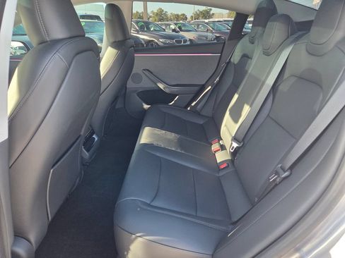 Used 2025 Tesla Model 3 Long Range RWD image 7