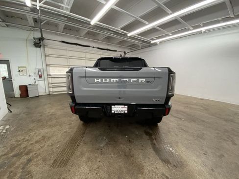 Used 2024 GMC Hummer EV 2X image 5