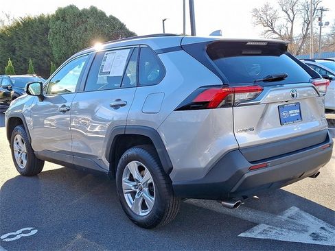 Used 2021 Toyota RAV4 XLE image 4