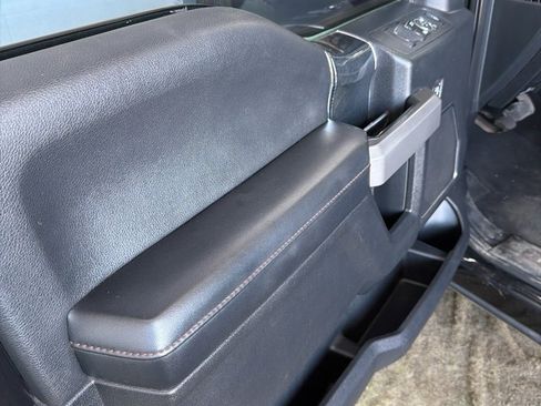 Used 2020 Ford F350 Platinum image 15