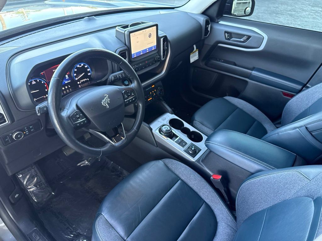 Used 2023 Ford Bronco Sport Outer Banks AWD/4WD image 9