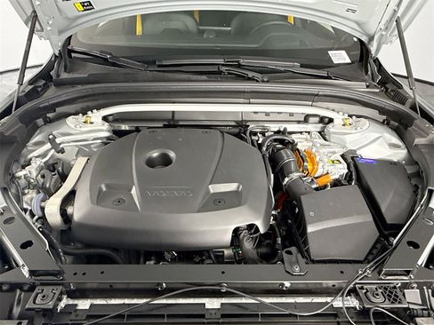 New 2026 Volvo XC60 T8 Polestar w/ Protection Package Premier image 31