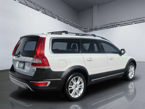 Used 2016 Volvo XC70 T5 Platinum image 7