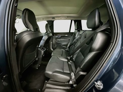 Used 2019 Volvo XC90 T5 Momentum w/ Protection Package Premier AWD/4WD image 30