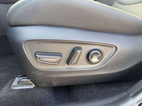 Used 2025 Toyota RAV4 XLE image 23