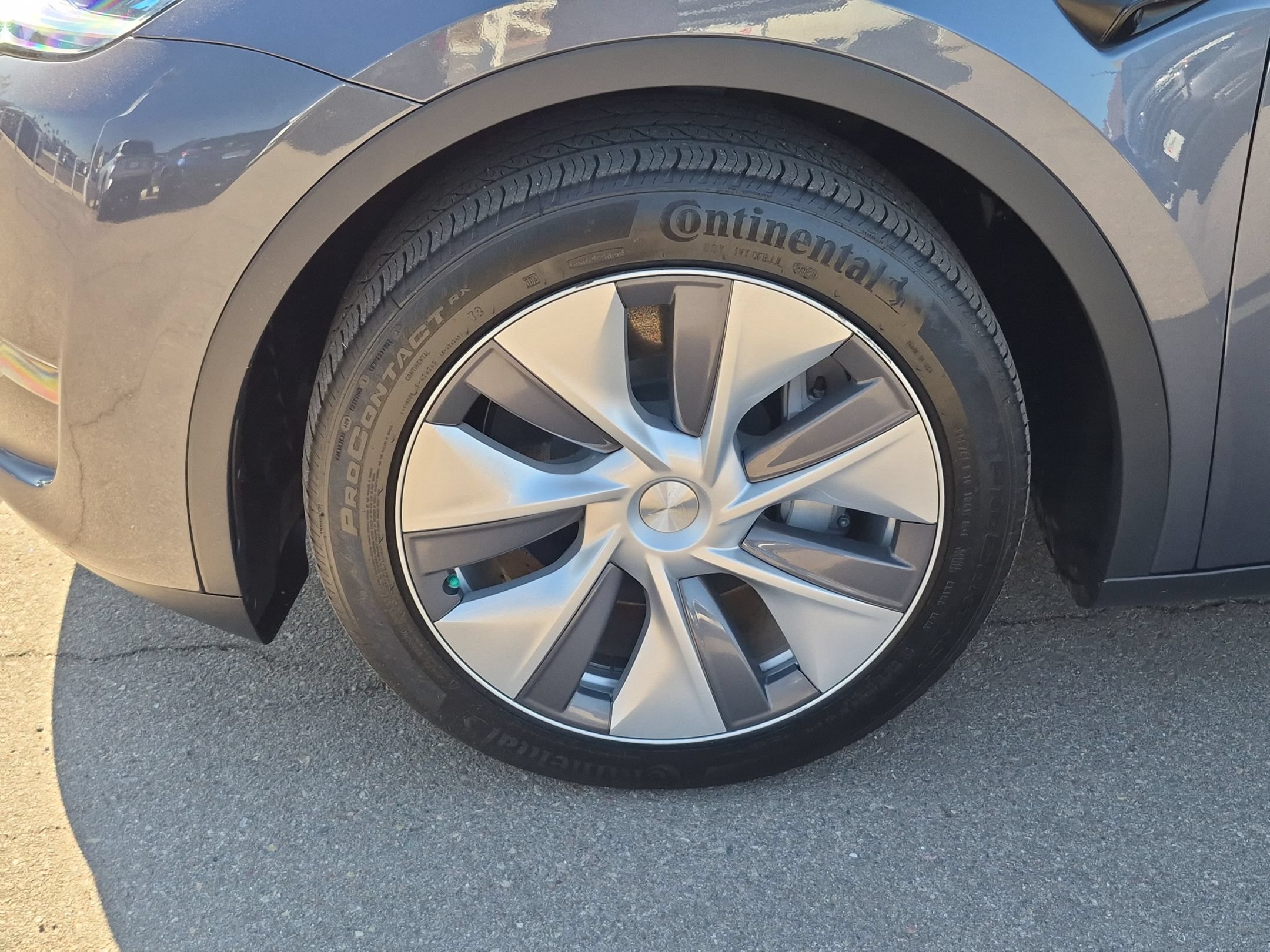 Used 2023 Tesla Model Y Long Range AWD/4WD image 10