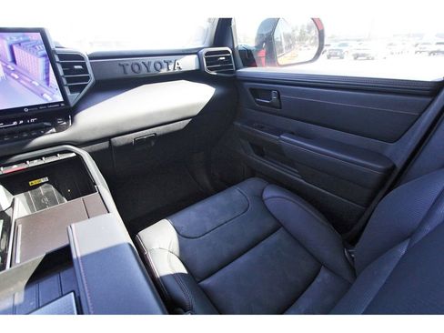 Used 2023 Toyota Sequoia image 14