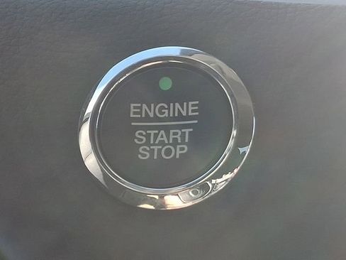 Used 2022 Ford Edge SEL w/ Sport Appearance Package image 22