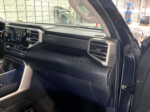 Used 2023 Toyota Tundra SR5 w/ SR5 Convenience Package AWD/4WD image 18