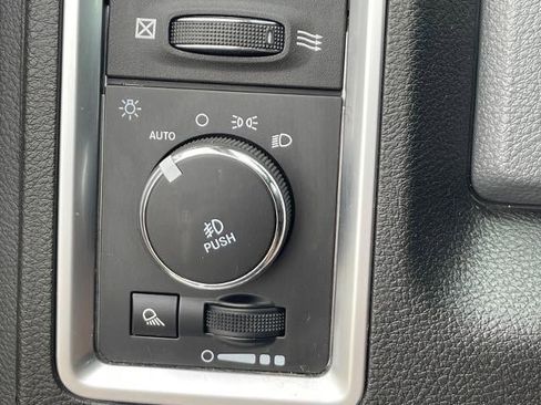 Used 2019 RAM 1500 Big Horn AWD/4WD image 15