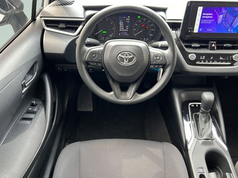 Used 2023 Toyota Corolla LE FWD image 11