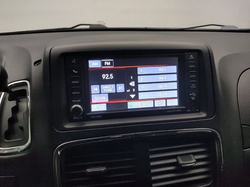 Used 2017 Dodge Grand Caravan SE w/ Power Window Group FWD image 25