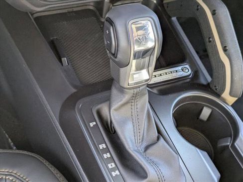 New 2025 Ford Bronco Badlands image 12